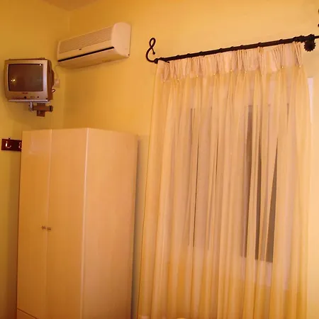 Ferienwohnung Heliofili Finikounda Zimmer foto